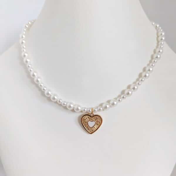 Amorina Pearl Necklace