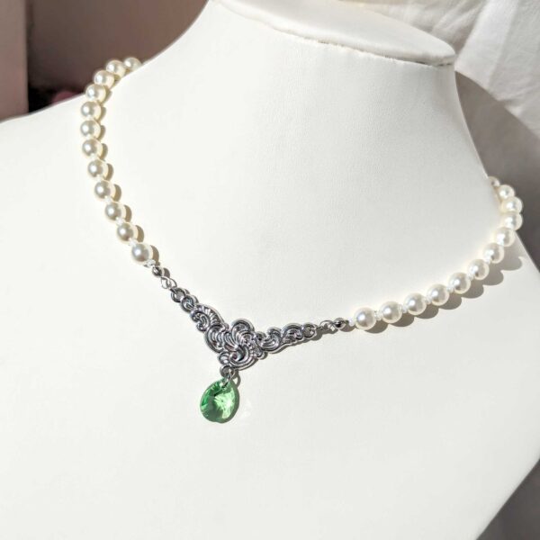 Emerald Pearl Necklace
